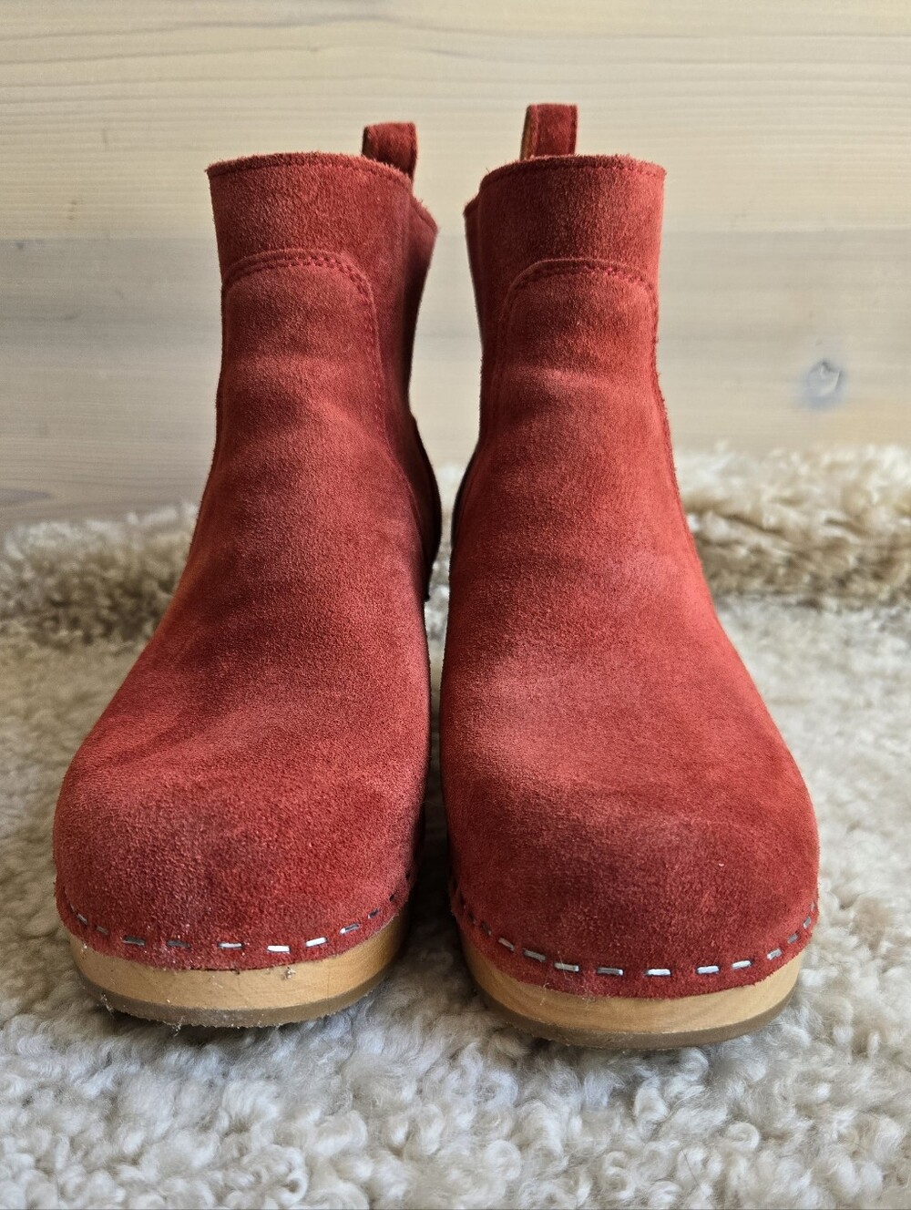 New with Box Swedish Hasbeens Zip It Emy Rusty Red "RostSuede Clog Boots Size 39 - Picture 3 of 11